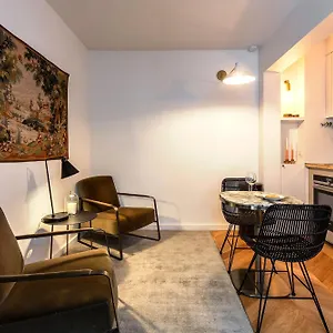 Apartment Habitat Parisien - Louvre Rivoli, Paris