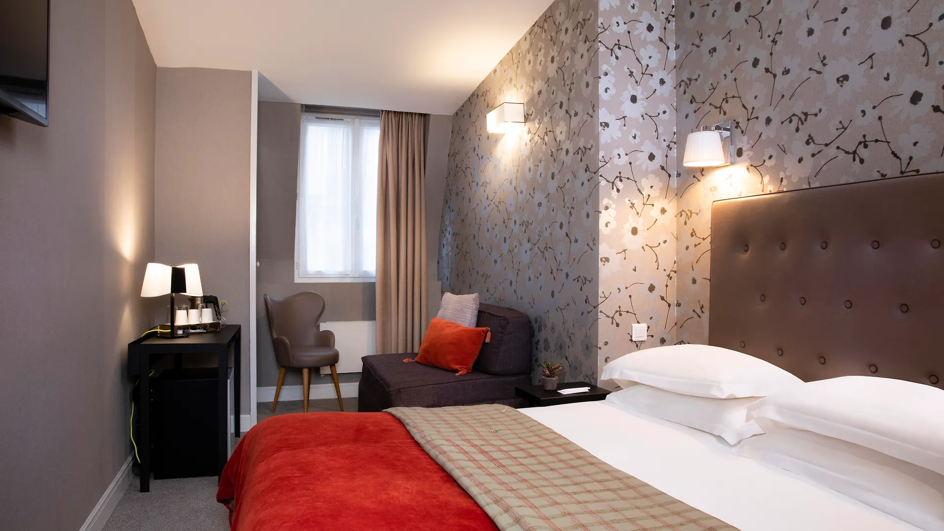 Hotel Plaza Etoile Paris 3*,  France