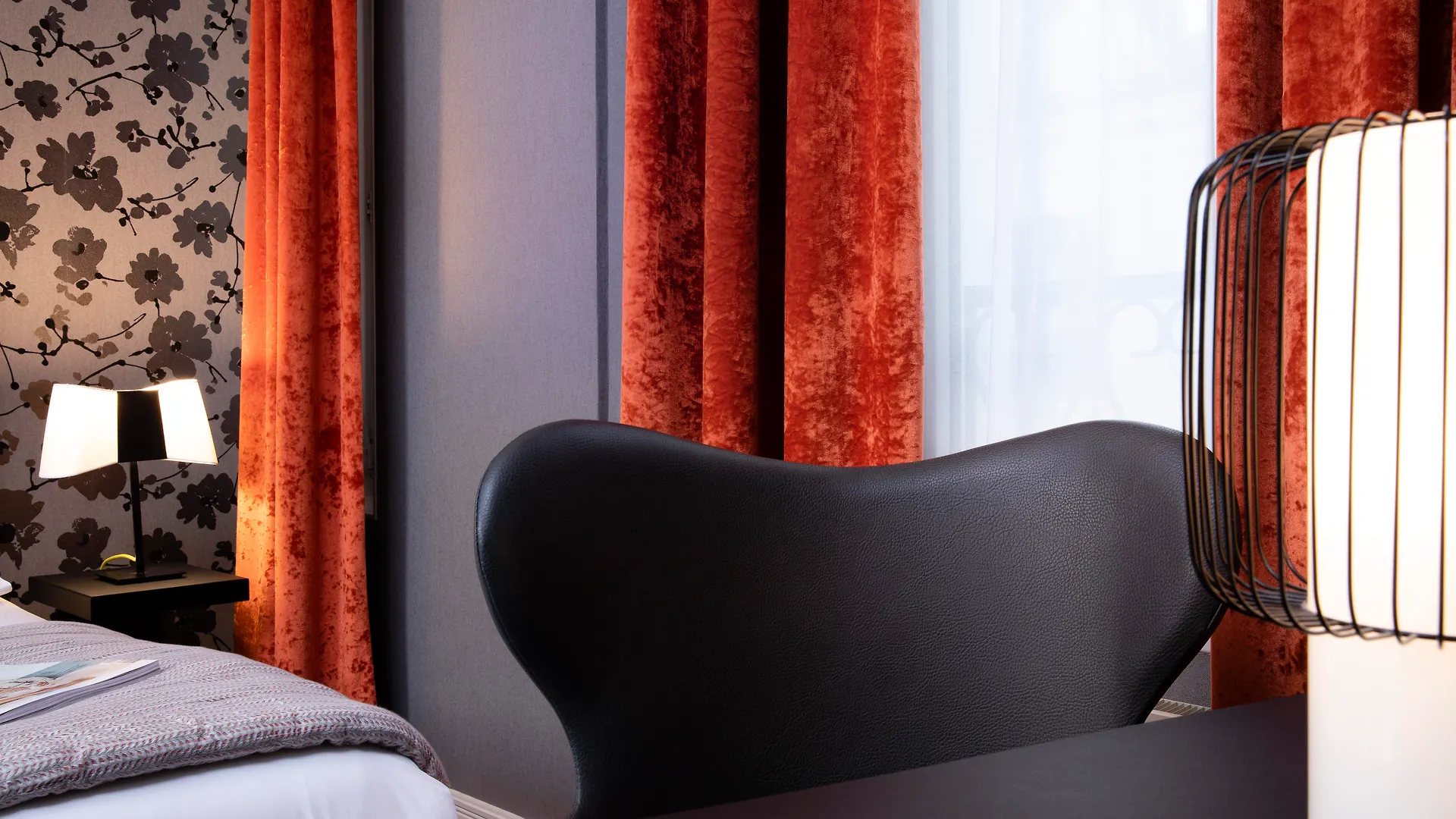 ***  Hotel Plaza Etoile Paris France