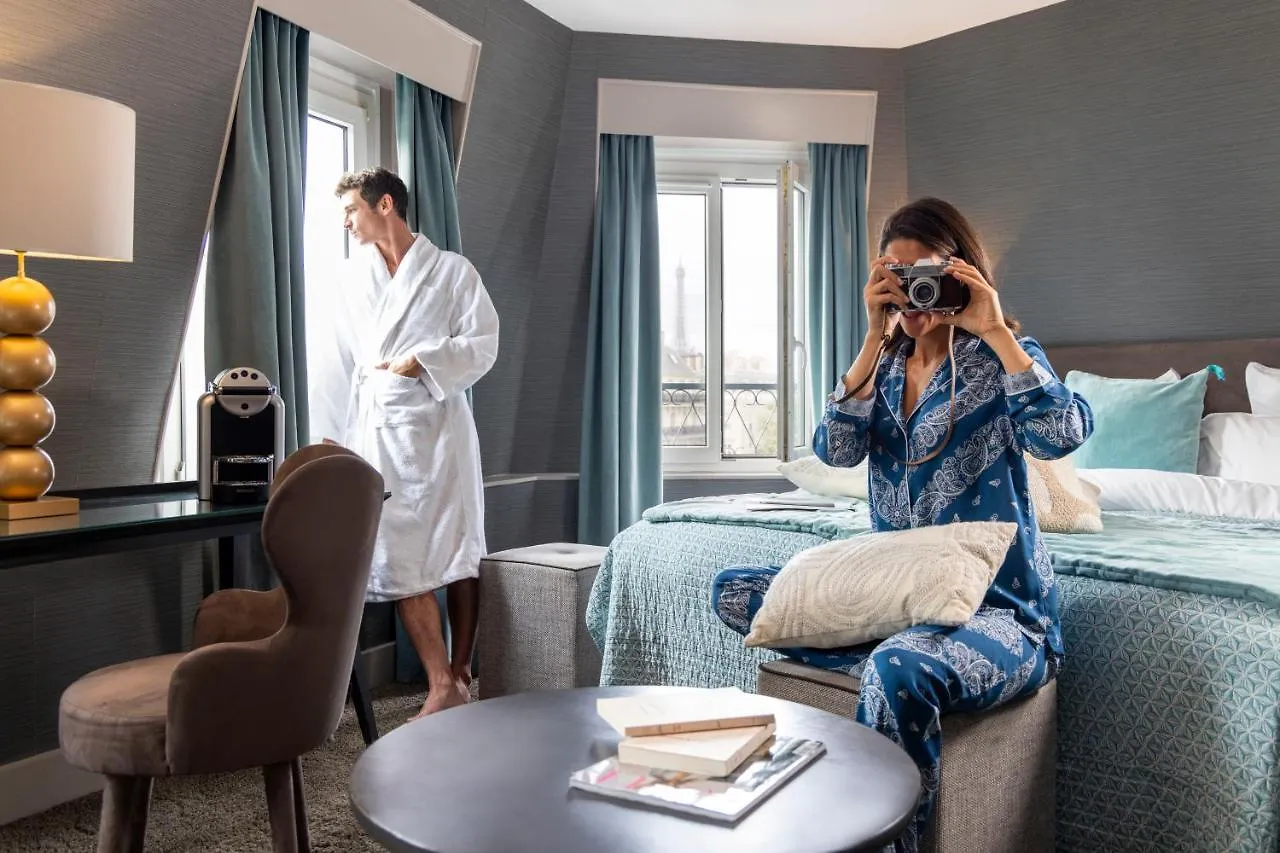 ***  Hotel Plaza Etoile Paris France