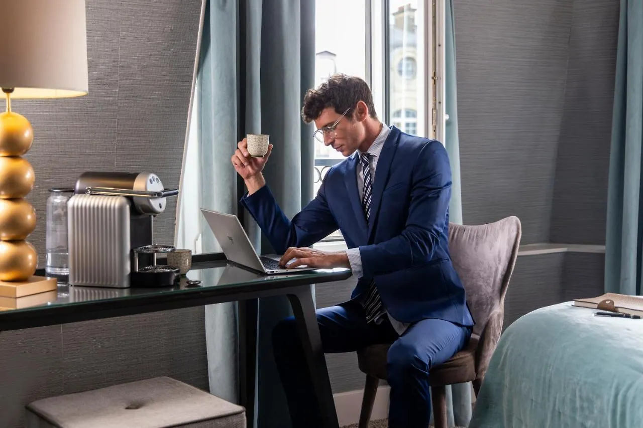 Hotel Plaza Etoile Paris