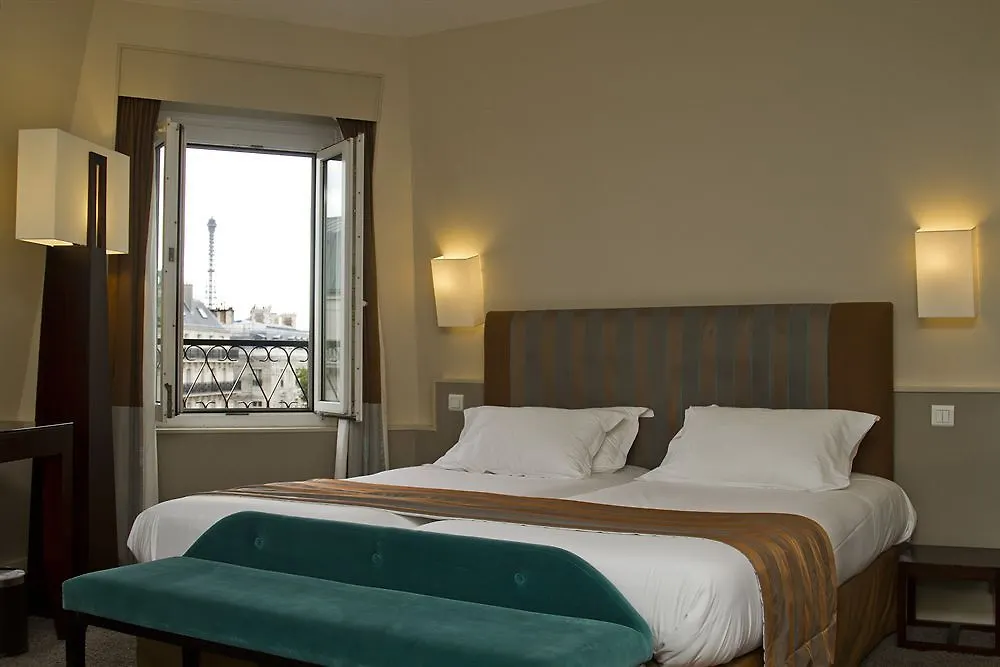 ***  Hotel Plaza Etoile Paris France