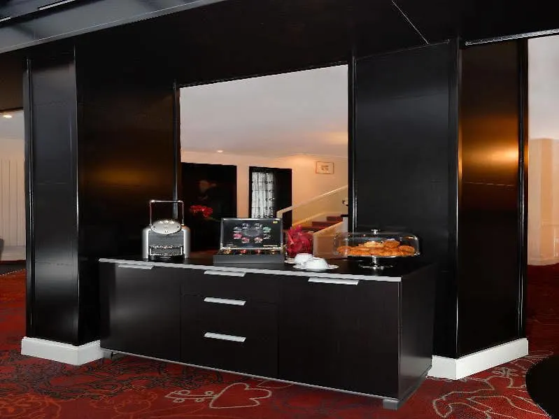 Hotel Plaza Etoile Paris